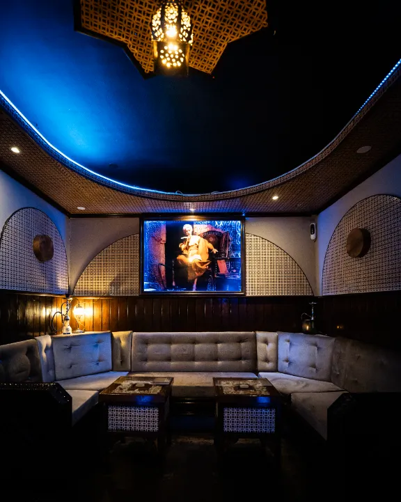 Secluded lounge at Mazazik in Amsterdam with atmospheric vibe and Middle Eastern decor